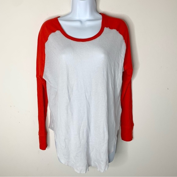 TNA Aritzia Baseball Henley T-shirt Top Waffle knit 3/4 length sleeve Red Size S - Picture 4 of 16
